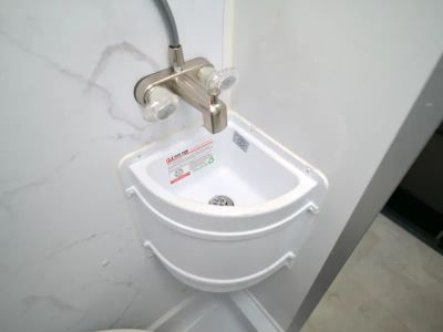 2027 Thor Motor Coach CHATEAU — photo 17 view