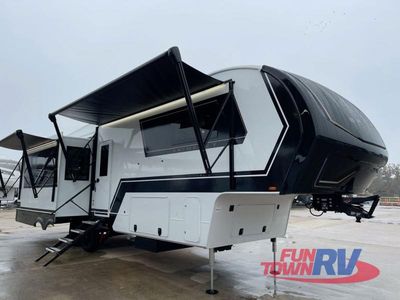 2026 Brinkley Model Z - Photo 1