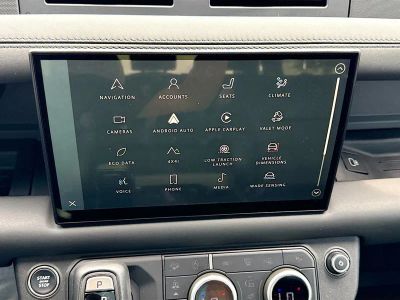 2023 Land Rover Defender — photo 29 view
