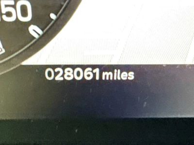 2023 Land Rover Defender — photo 41 view