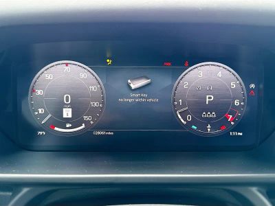2023 Land Rover Defender — photo 40 view