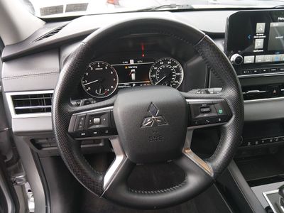 2024 Mitsubishi Outlander - Photo 12