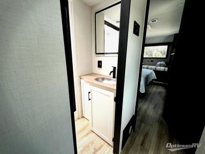 2027 Venture RV SportTrek Touring Edition — photo 18 view