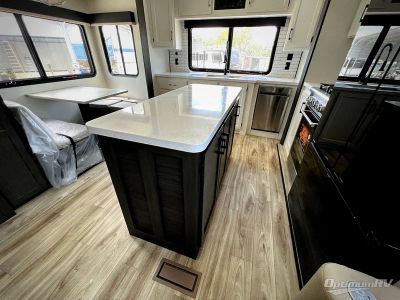 2027 Venture RV SportTrek Touring Edition — photo 11 view