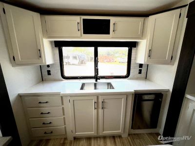 2027 Venture RV SportTrek Touring Edition — photo 10 view