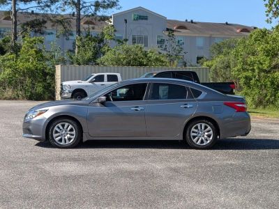 2016 Nissan Altima - Photo 2