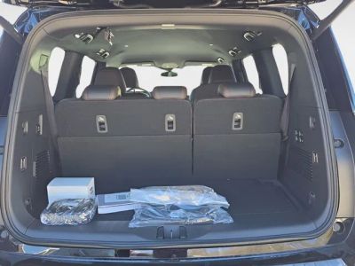 2026 Nissan Armada — photo 10 view