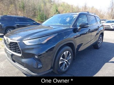 2022 Toyota Highlander XLE - Photo 8