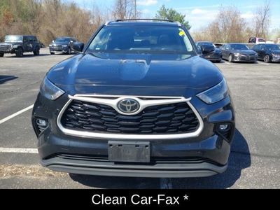 2022 Toyota Highlander XLE - Photo 9