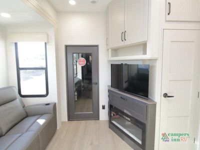 2026 Grand Design Momentum G-Class - Photo 3