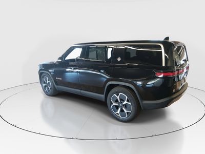 2023 Rivian R1S - Photo 5