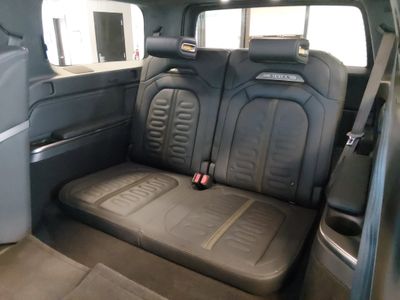 2023 Rivian R1S - Photo 17