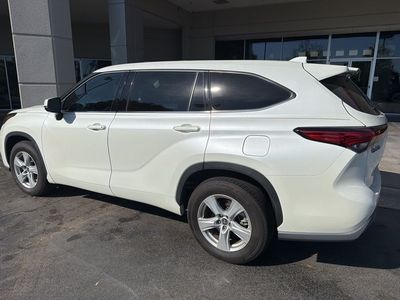 2021 Toyota Highlander LE - Photo 6