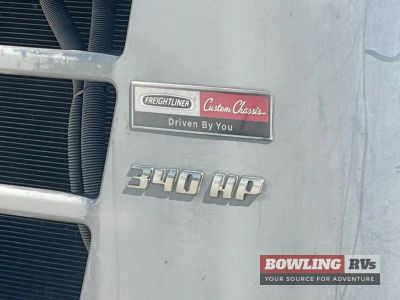 2014 Solei 34T — engine compartment view
