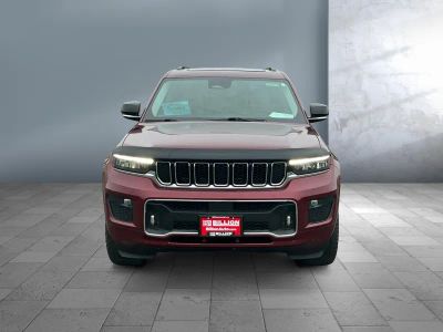 2021 Jeep Grand Cherokee L — side profile view