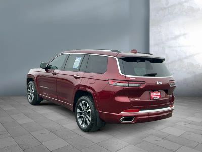 2021 Jeep Grand Cherokee L — interior view