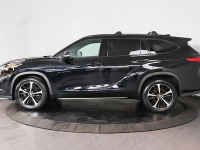 2021 Toyota Highlander - Photo 2