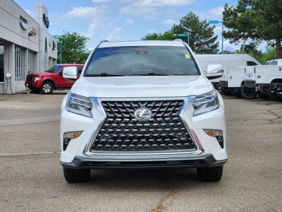 2023 Lexus GX — detail view