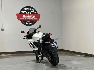 2026 Yamaha YZF-R3 70th Anniversary Edition - Photo 2