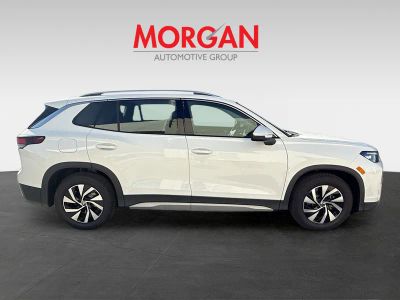 2026 Volkswagen Tiguan — photo 8 view