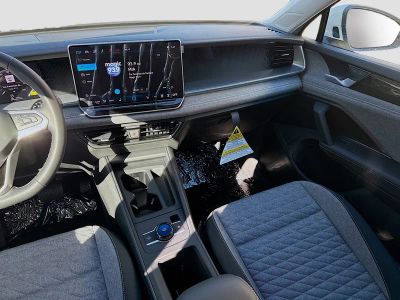 2026 Volkswagen Tiguan — photo 18 view