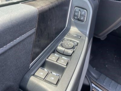 2025 Ford F-350SD - Photo 12