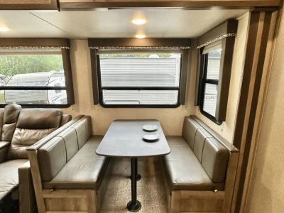 2019 Keystone Rv Sprinter 3571FWLFT — photo 8 view