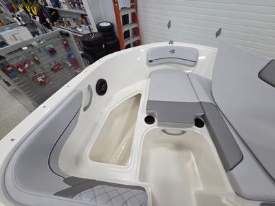 2026 Bayliner VR4 OB - Photo 26