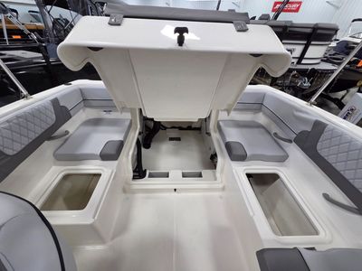 2026 Bayliner VR4 OB - Photo 10