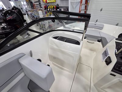 2026 Bayliner VR4 OB - Photo 16