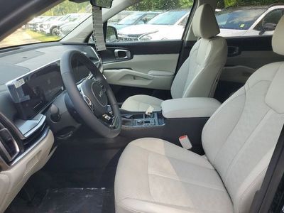2025 Kia Sorento - Photo 8