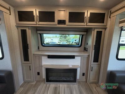 2022 Forest River RV Rockwood Signature Ultra Lite - Photo 26