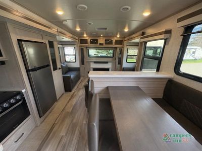 2022 Forest River RV Rockwood Signature Ultra Lite - Photo 8