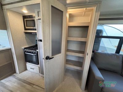 2022 Forest River RV Rockwood Signature Ultra Lite - Photo 24