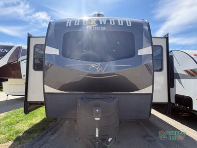 2022 Forest River RV Rockwood Signature Ultra Lite - Photo 2