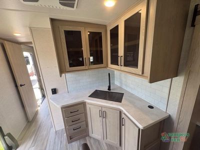 2022 Forest River RV Rockwood Signature Ultra Lite - Photo 10
