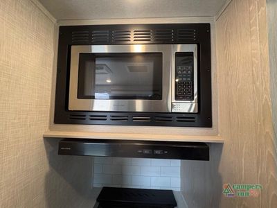 2022 Forest River RV Rockwood Signature Ultra Lite - Photo 19