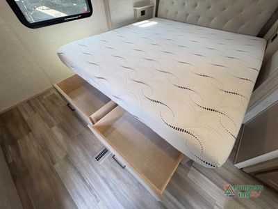 2022 Forest River RV Rockwood Signature Ultra Lite - Photo 43