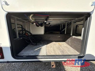 2021 Keystone RV Montana - Photo 7