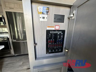 2021 Keystone RV Montana - Photo 34
