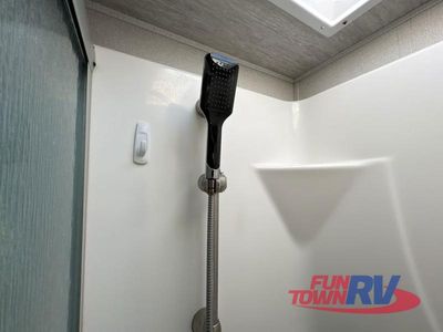 2021 Keystone RV Montana - Photo 39