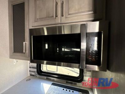 2021 Keystone RV Montana - Photo 23