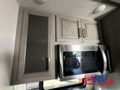 2021 Keystone RV Montana - Photo 25