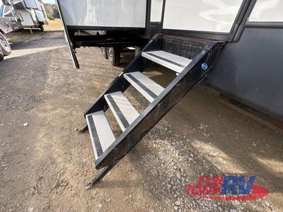 2021 Keystone RV Montana - Photo 12