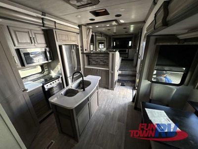2021 Keystone RV Montana - Photo 19