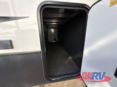 2021 Keystone RV Montana - Photo 14