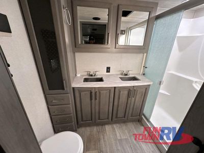 2021 Keystone RV Montana - Photo 35