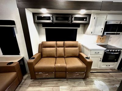 2025 Venture RV SportTrek Touring Edition - Photo 19