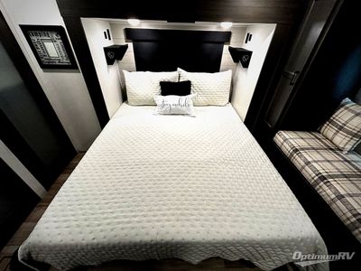 2025 Venture RV SportTrek Touring Edition - Photo 8