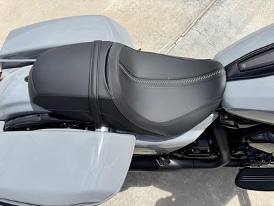 2025 Harley-Davidson FLHX - Street Glide — photo 13 view